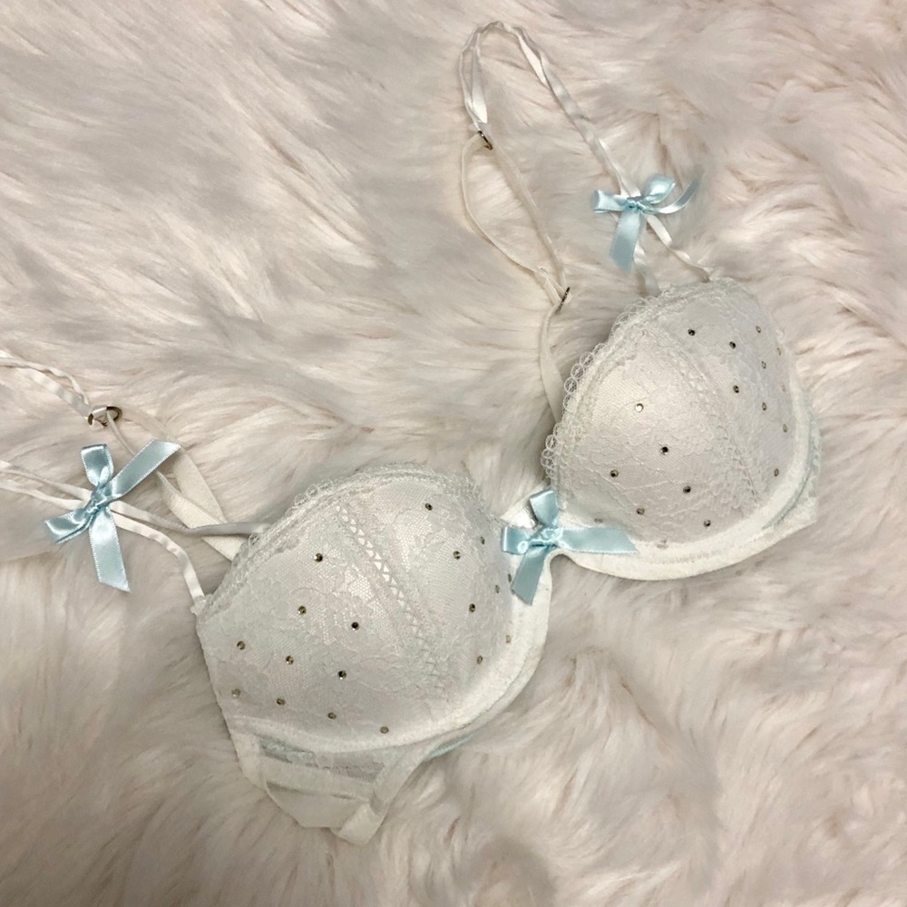 Victoria’s Secret “I do” collection pushup - 32B